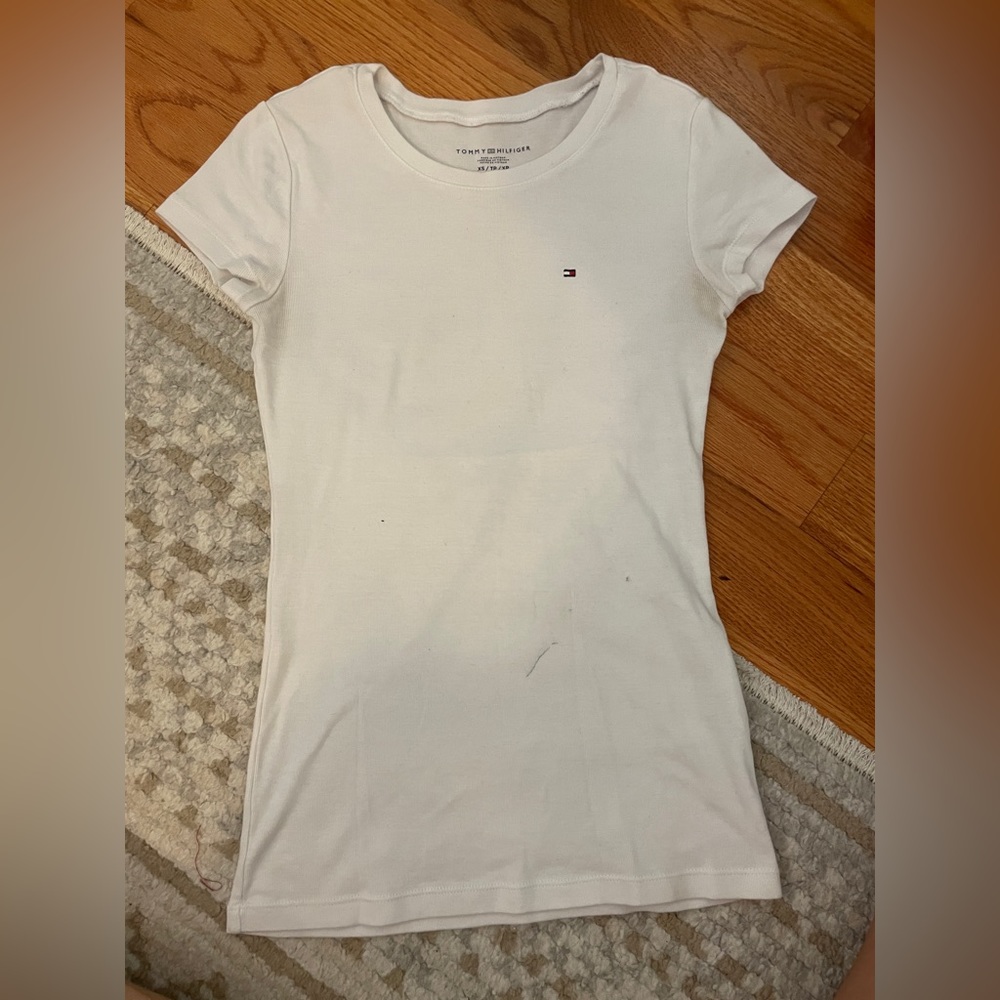 White plane t shirt for super chill combs